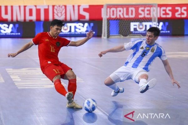 Here are some alternative titles for "Hasil lengkap undian kualifikasi Piala Asia Futsal 2026 Indonesia":

1. "Kualifikasi Piala Asia Futsal 2026: Hasil Undian Lengkap Indonesia"
2. "Detail Undian Kualifikasi Piala Asia Futsal 2026 di Indonesia"
3. "Hasil Undian Kualifikasi Piala Asia Futsal 2026: Semua yang Perlu Diketahui"
4. "Pengundian Kualifikasi Piala Asia Futsal 2026: Hasil Lengkap untuk Indonesia"
5. "Rincian Hasil Undian Kualifikasi Piala Asia Futsal 2026 di Tanah Air"
6. "Kualifikasi Piala Asia Futsal 2026: Hasil Undian Indonesia yang Menarik"
7. "Hasil Undian Kualifikasi untuk Piala Asia Futsal 2026: Indonesia Siap Bertanding"
8. "Undian Kualifikasi Piala Asia Futsal 2026: Hasil Lengkap untuk Tim Indonesia"
9. "Mengetahui Hasil Lengkap Undian Kualifikasi Piala Asia Futsal 2026 Indonesia"
10. "Rangkuman Hasil Undian Kualifikasi Piala Asia Futsal 2026 yang Menarik di Indonesia"

Feel free to choose or modify any of these suggestions!
